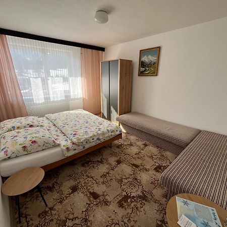 U Milusky Guest House Zdiar Bagian luar foto